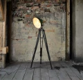 Lampa na trójnogu w stylu loft - Loffton (czarna)