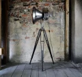 Lampa na trójnogu w stylu loft - Stalone, czarna
