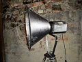 Lampa na trójnogu w stylu loft - Stalone